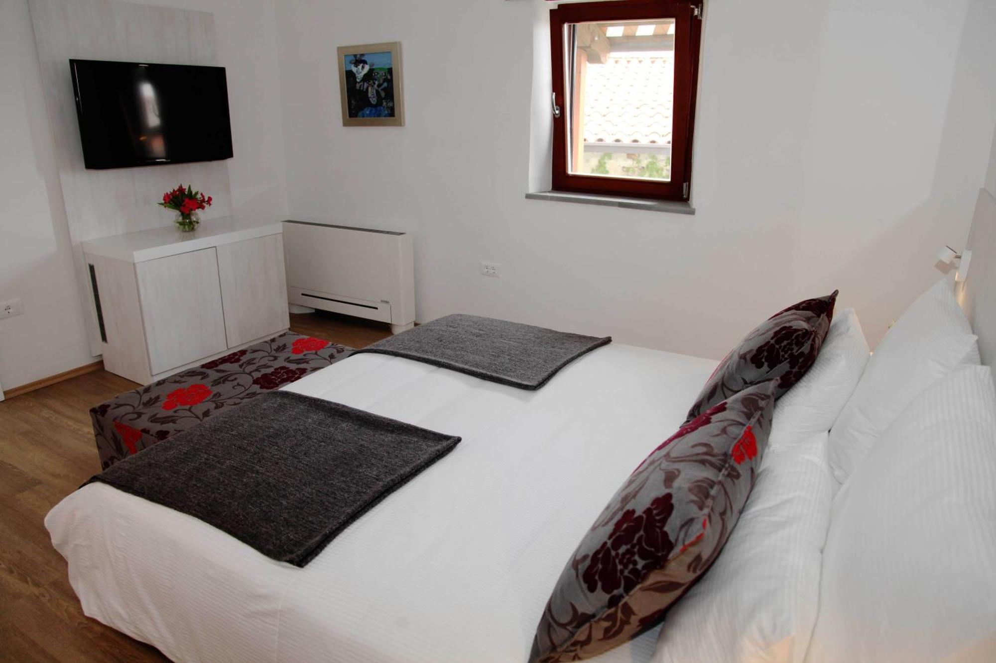Boutique Hotel Dvor Dobrovo Værelse billede